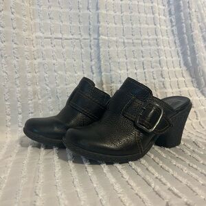 BOC Women’s Black Leather Clogs